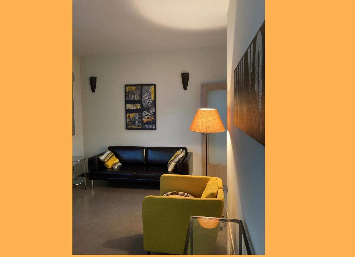 Stunning 2-Bed Apartment In Pego Eksteriør bilde